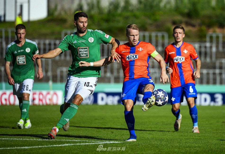 业生涯曾因 业生涯曾因