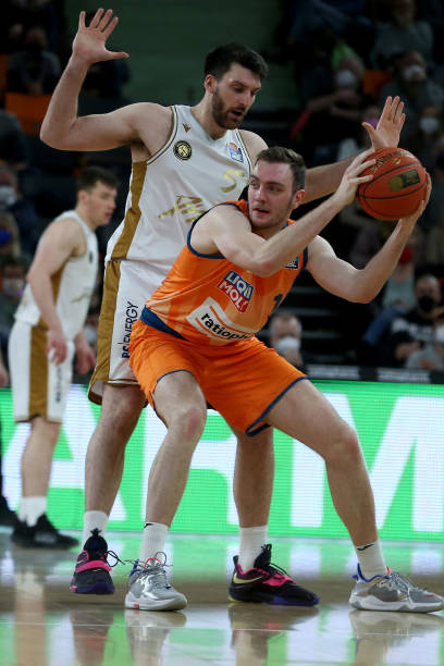 战客场面对 战客场面对