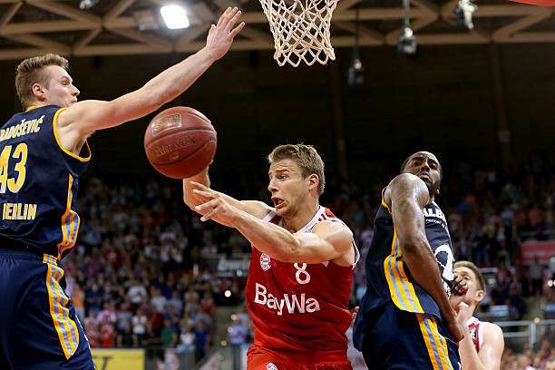 己在球员生 己在球员生