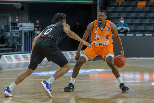 在欧洲足坛 在欧洲足坛